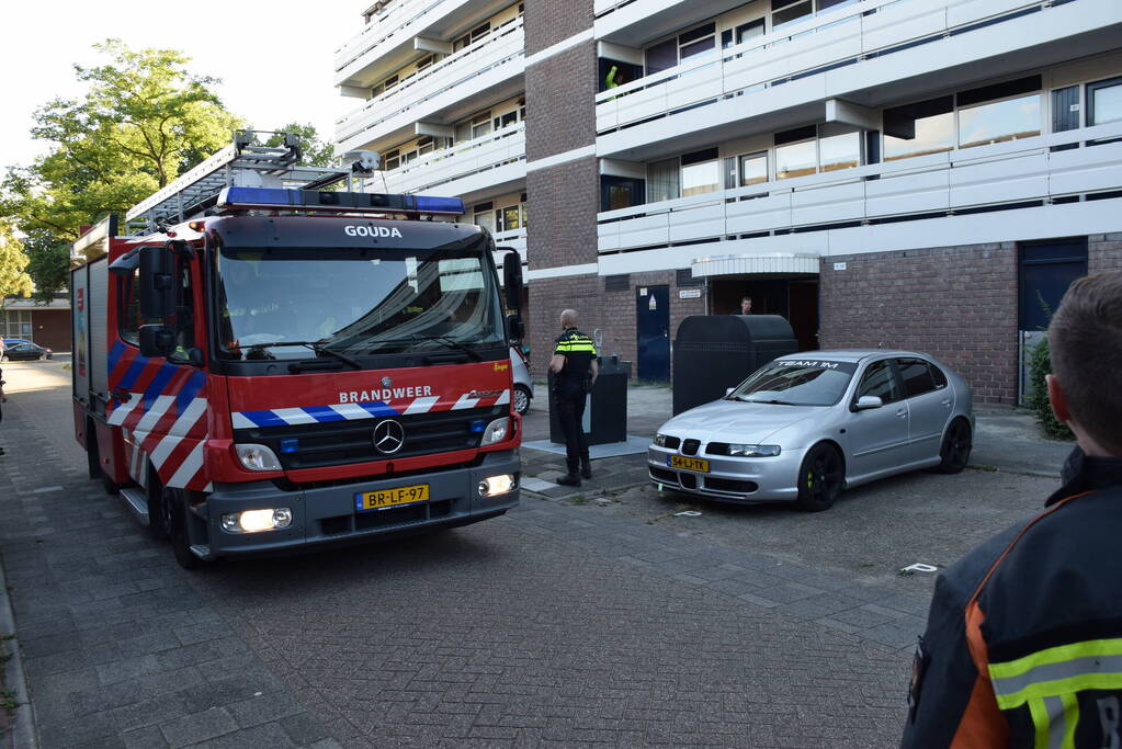 Slachtoffer heeft rook ingeademd bij woningbrand