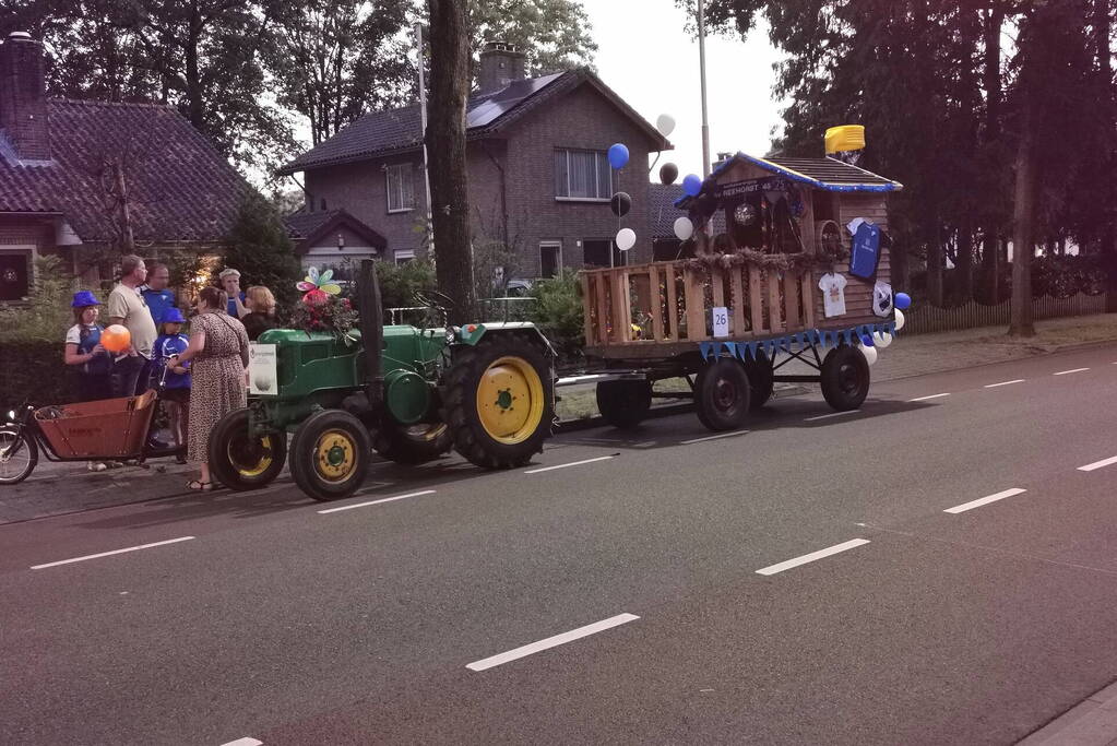 Kind overreden door tractor tijdens heide corso