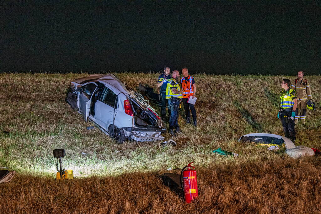 Dode en twee aanhoudingen bij ernstig verkeersongeval