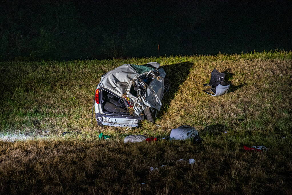 Dode en twee aanhoudingen bij ernstig verkeersongeval