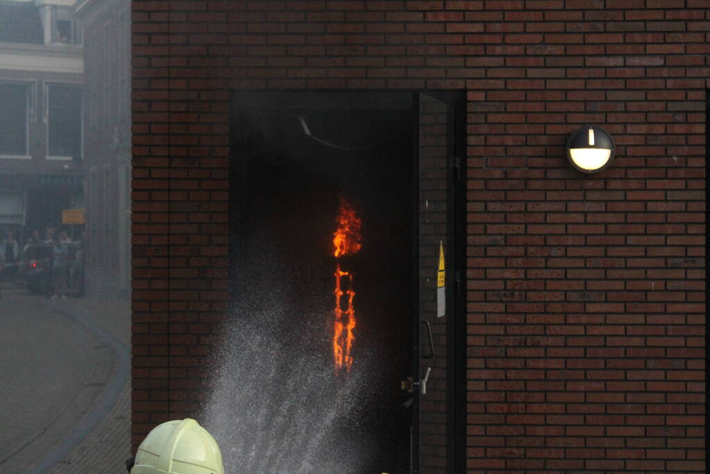 Stad zonder stroom na brand in transformatorhuis