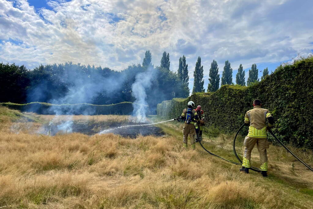 Flinke buitenbrand in Schothorsterpark