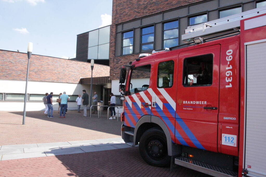 Gemeentehuis ontruimd na afgaan brandalarm