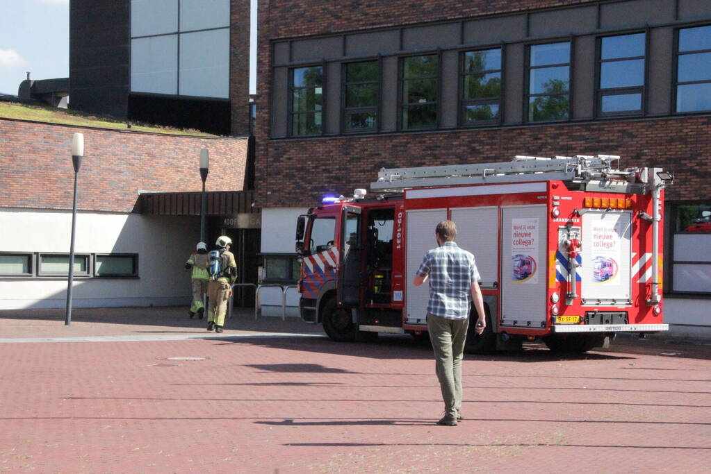 Gemeentehuis ontruimd na afgaan brandalarm