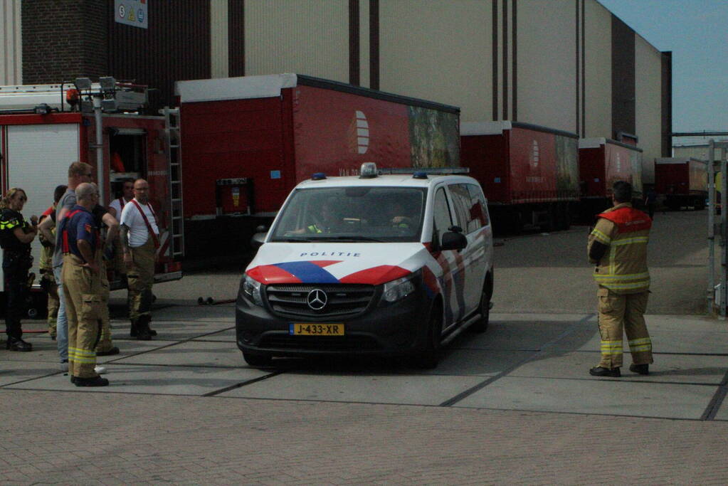 Brand in loods op bedrijventerrein De Groote Lindt