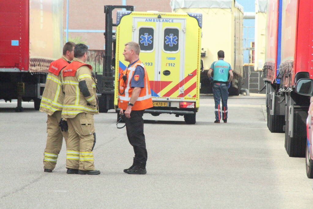 Brand in loods op bedrijventerrein De Groote Lindt