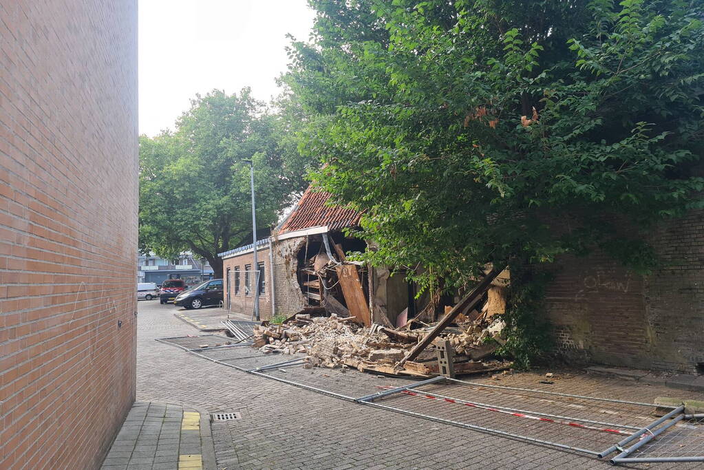 Schuur zwaar beschadigd door instorting