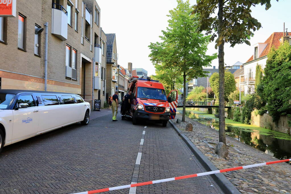 Omstanders redden te water geraakte fietser