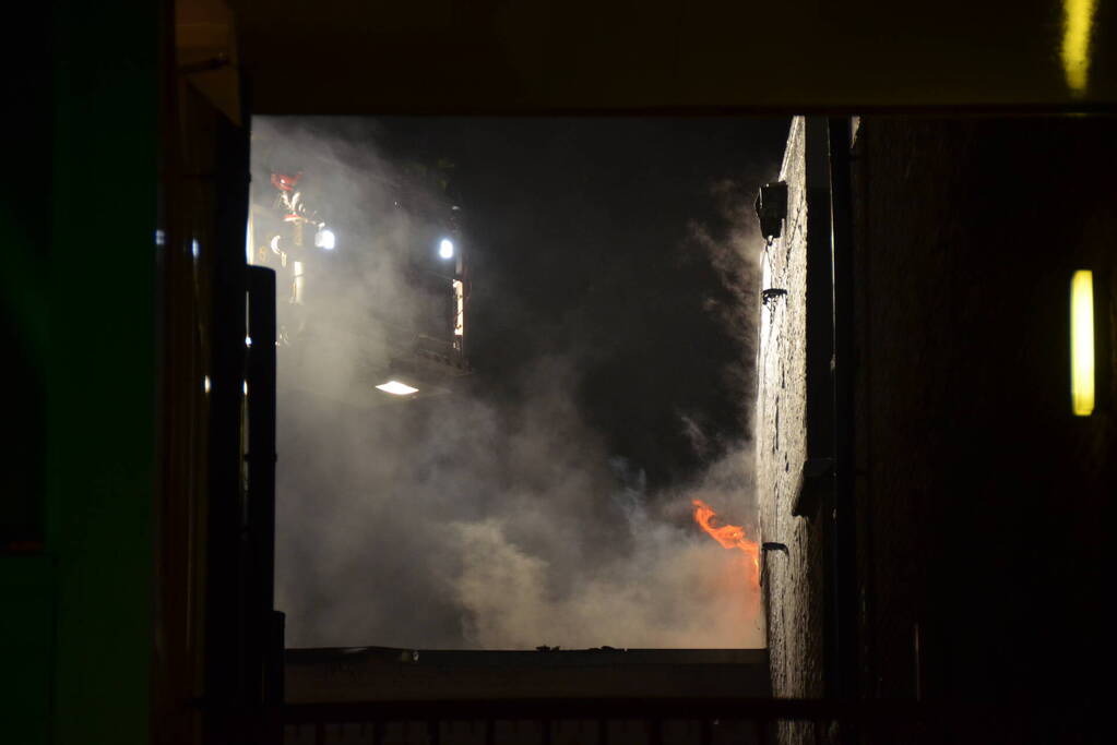 Uitslaande brand in woning