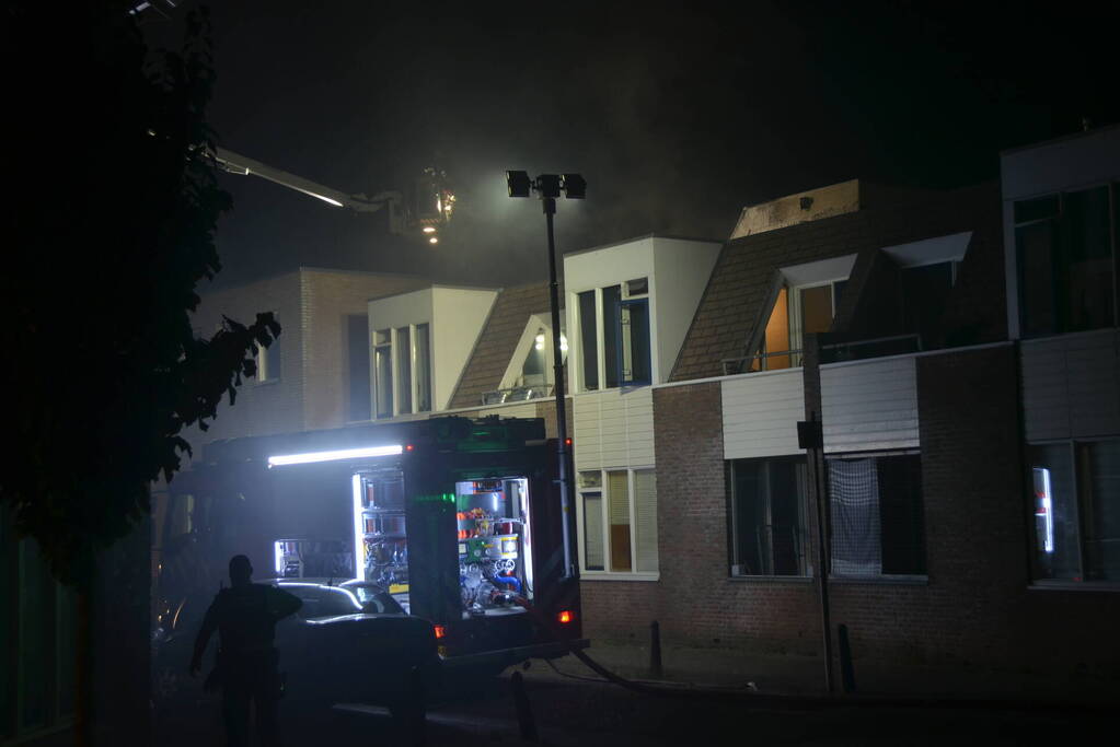 Uitslaande brand in woning