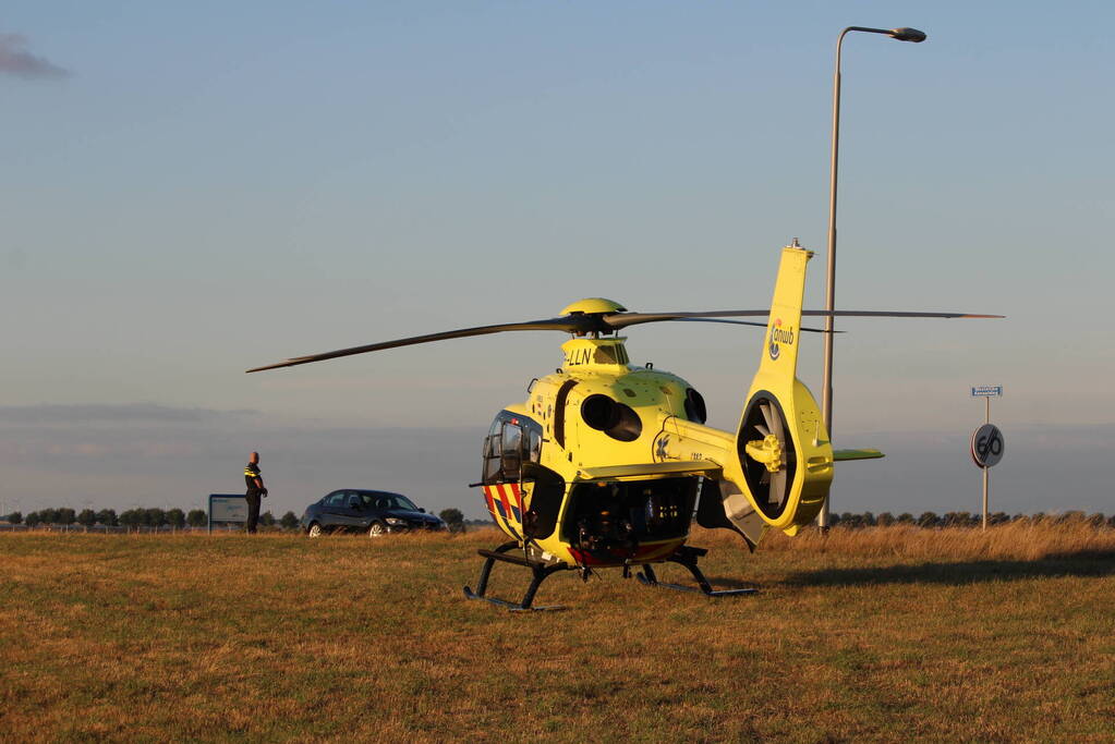 Persoon zwaargewond bij verkeersongeval