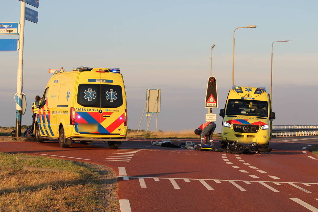Persoon zwaargewond bij verkeersongeval
