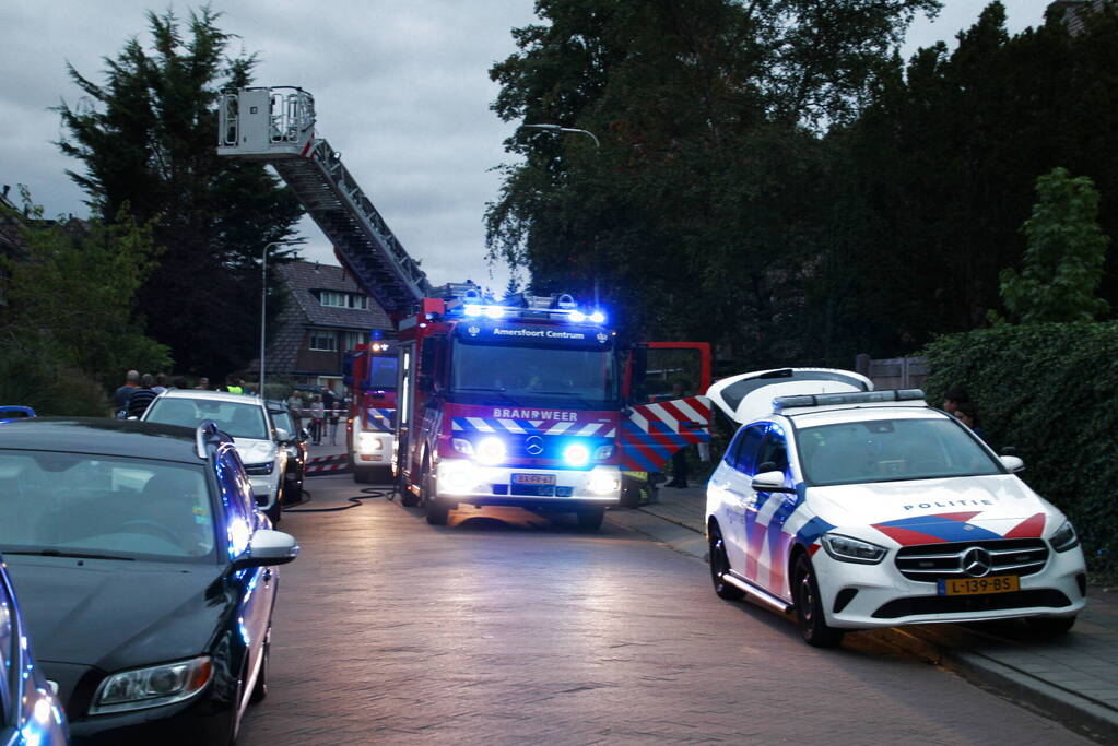 Straat afgezet vanwege brand in schoorsteen