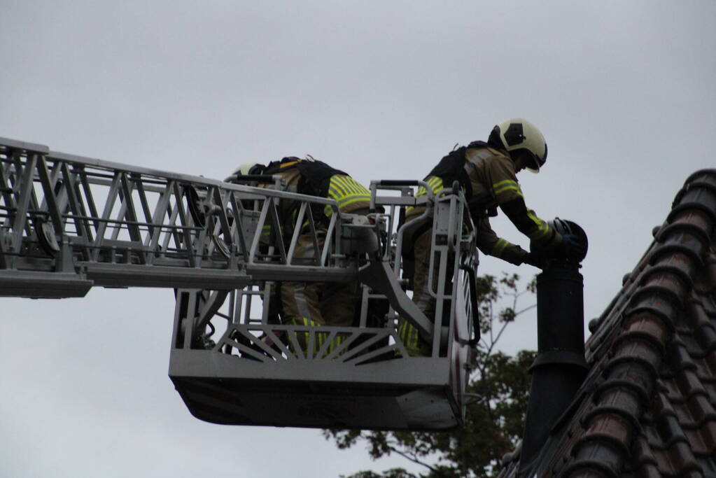 Straat afgezet vanwege brand in schoorsteen