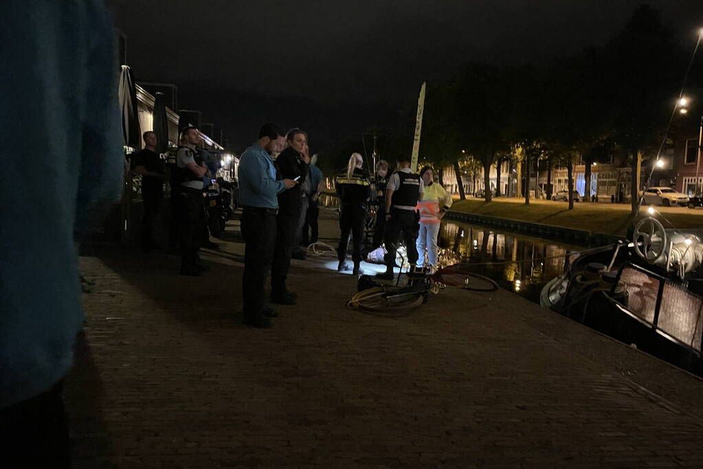 Persoon val in het water