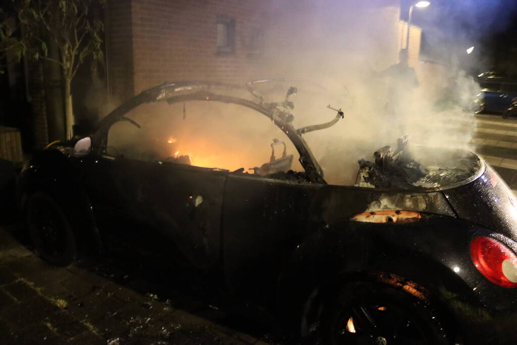 Flinke brand in cabrio