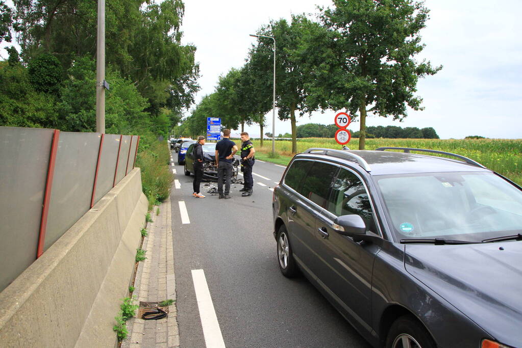 Veel schade na kop-staart aanrijding