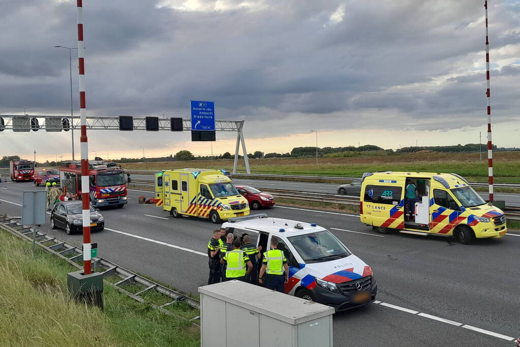 Flinke ravage door ongeval op snelweg