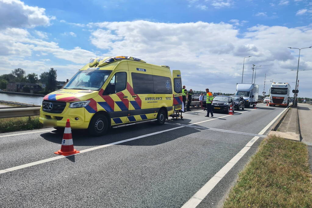 Kop-staartbotsing op Coenecoopbrug