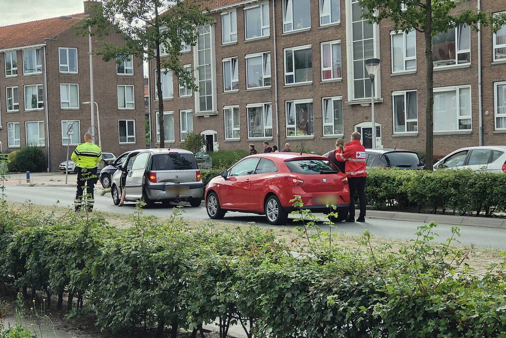 Persoon gewond bij kop-staart botsing