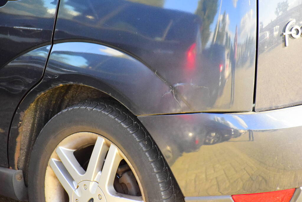 Kind gewond bij aanrijding met auto