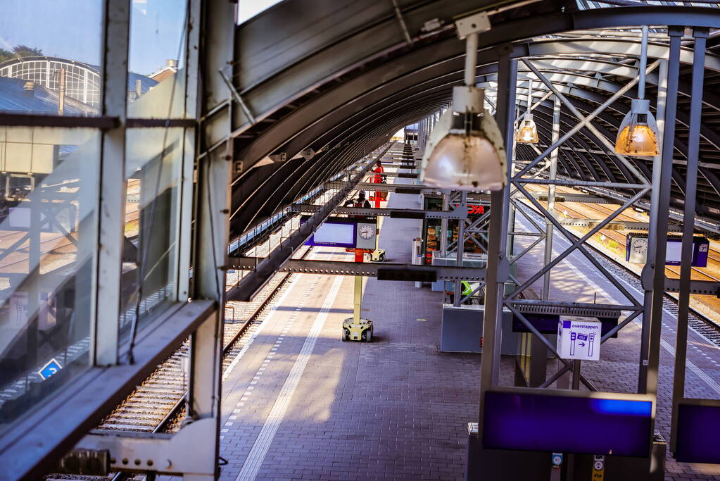 NS-station praktisch uitgestorven, treinverkeer ligt plat op vierde stakingsdag