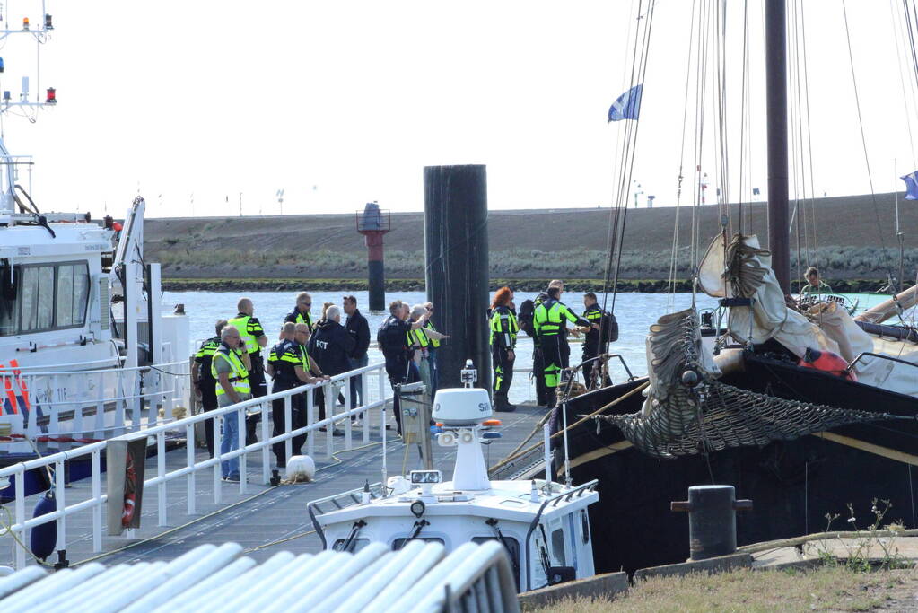 Minderjarig meisje overleden op schip door afgebroken giek