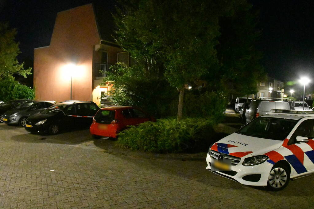 Politie start zoekactie na beroving