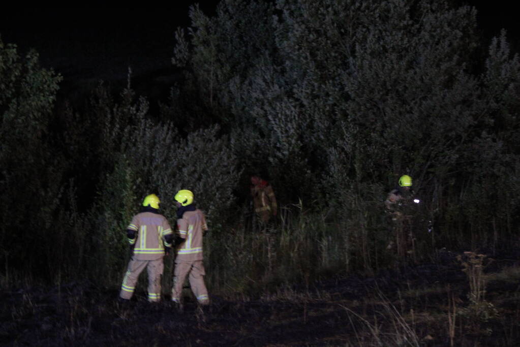 Flink stuk riet verbrand