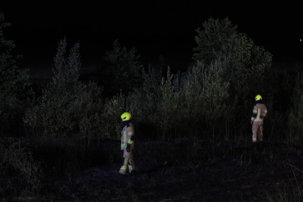 Flink stuk riet verbrand