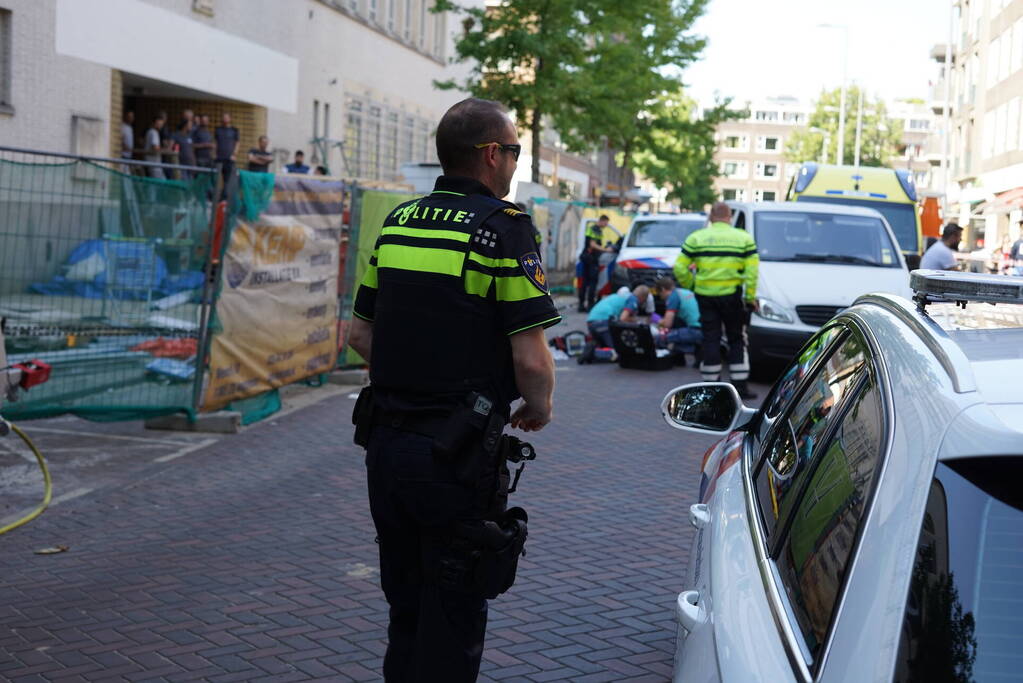 15-jarige meisje ernstig gewond bij botsing met bestelbus