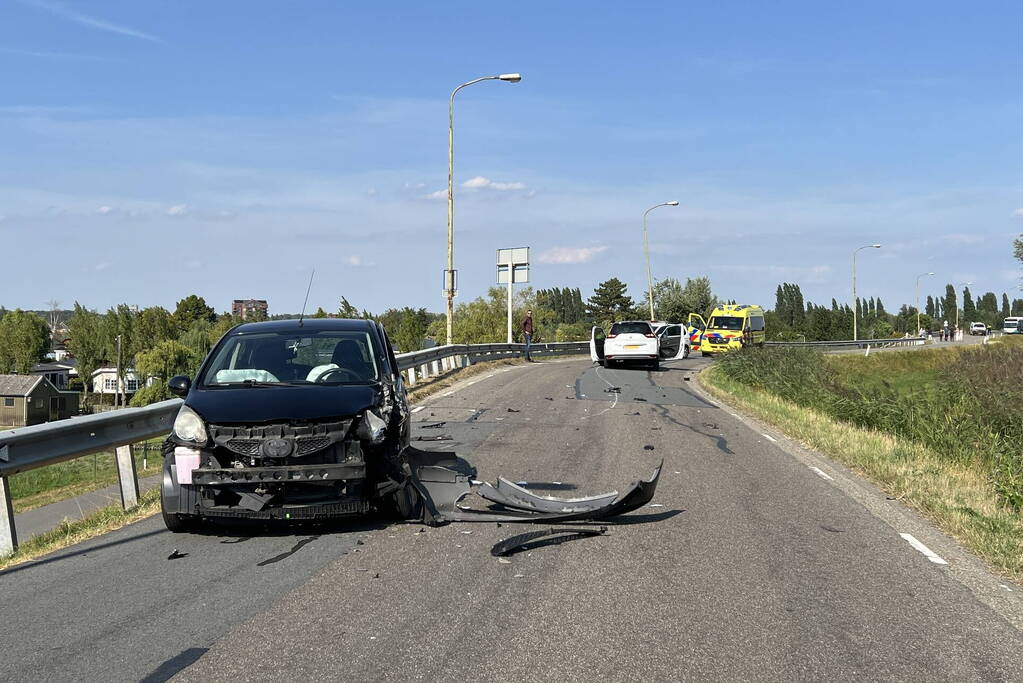 Gewonden bij frontale aanrijding