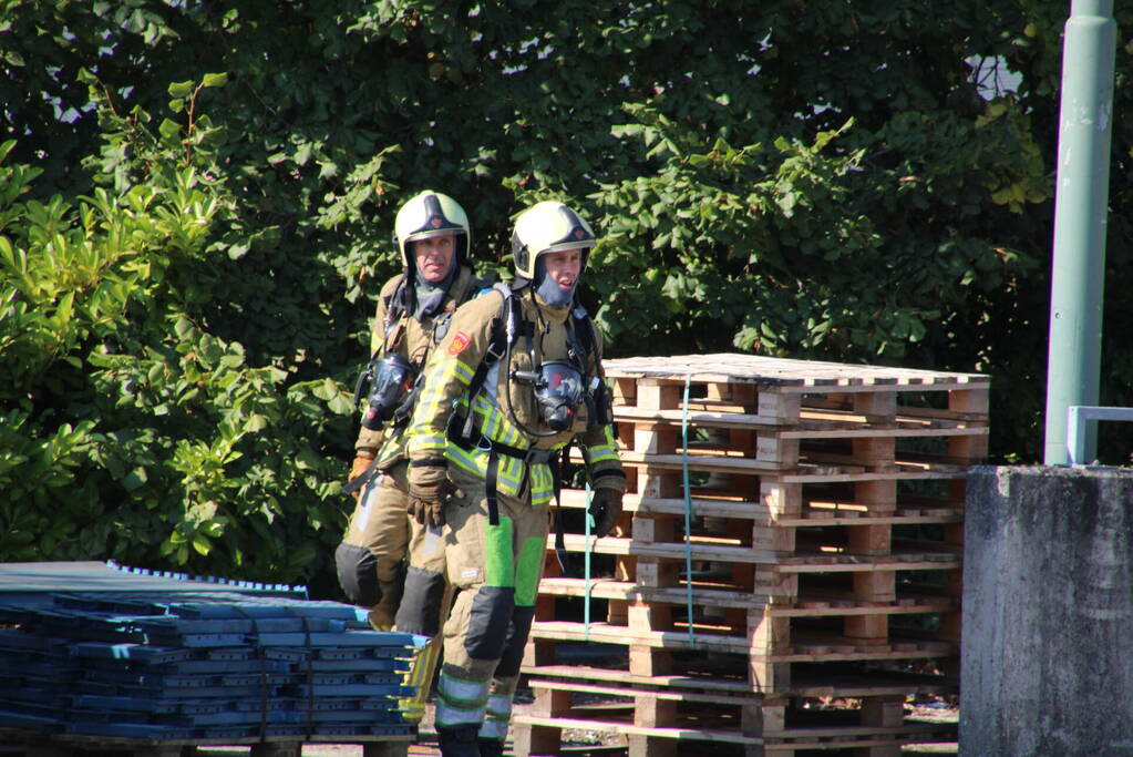 Grote brand in bedrijfsloods