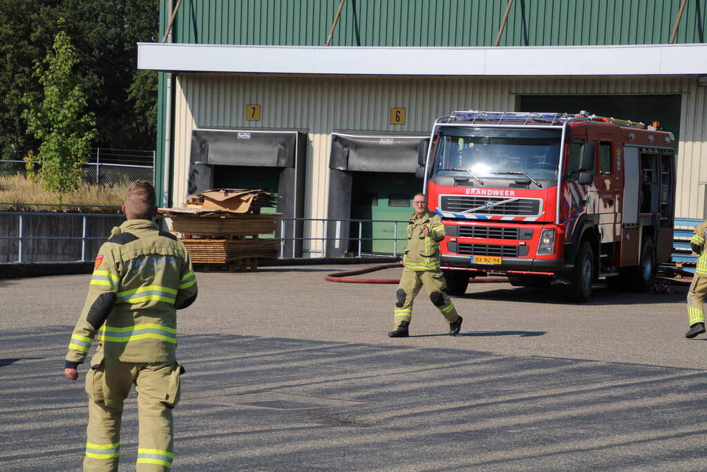 Grote brand in bedrijfsloods