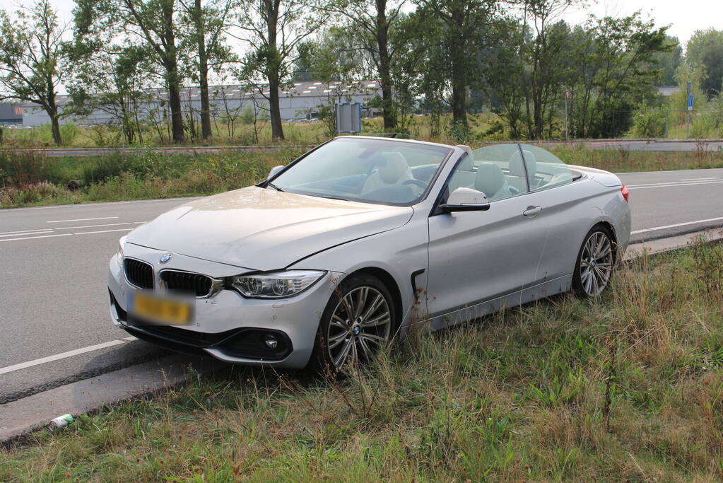 Schade bij ongeval tussen twee voertuigen