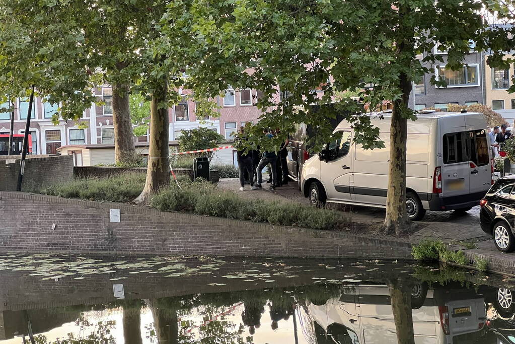 Politieonderzoek nadat magneetvissers zak met placenta opvist