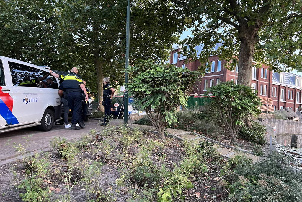 Politieonderzoek nadat magneetvissers zak met placenta opvist