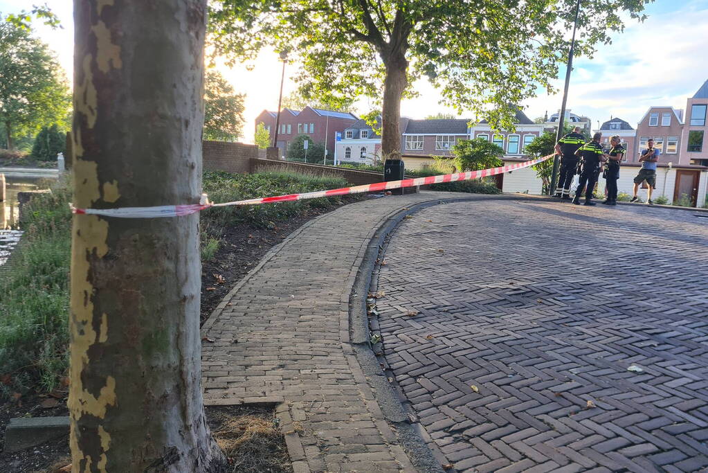 Politieonderzoek nadat magneetvissers zak met placenta opvist