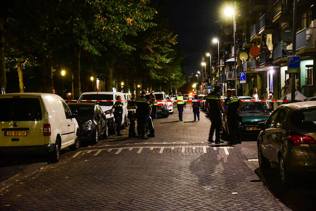 Persoon neergestoken na ruzie op straat