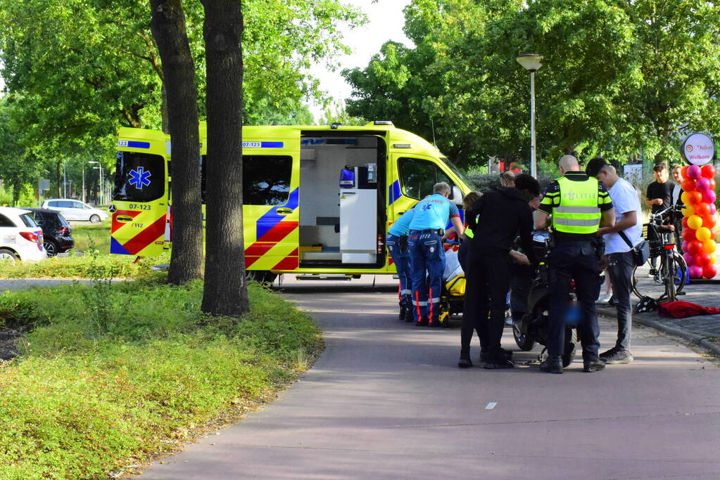 Fietsster en scooter botsen op eerste schooldag