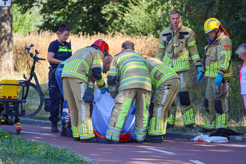 Man loopt hoofdwond op na val van fiets