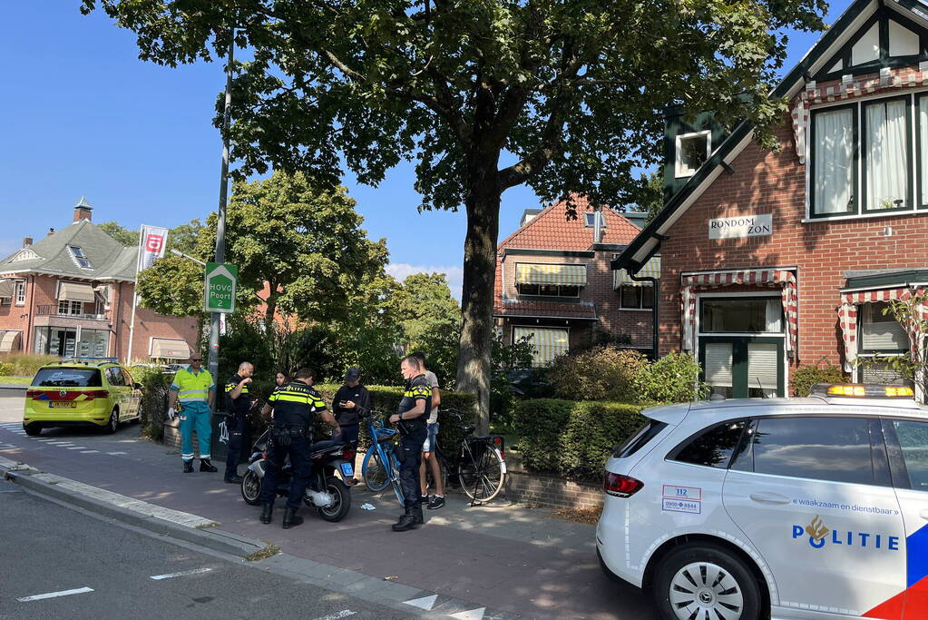 Aanrijding tussen scooter en fietser