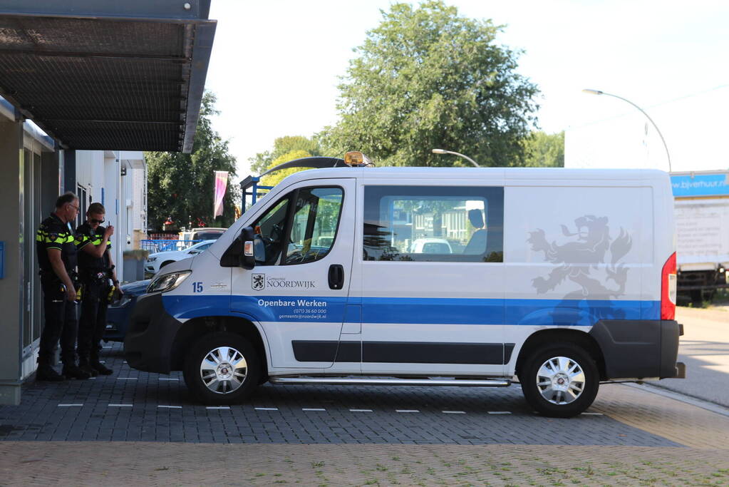 Scooterrijder aangereden door bestelbus