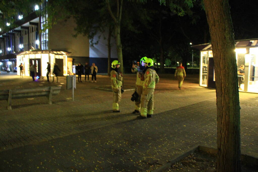 Brandweer doet onderzoek naar hinderlijke brandlucht