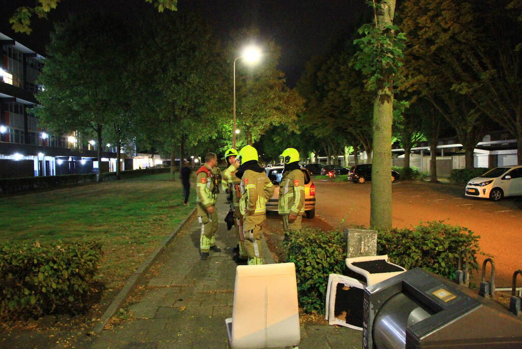 Brandweer doet onderzoek naar hinderlijke brandlucht