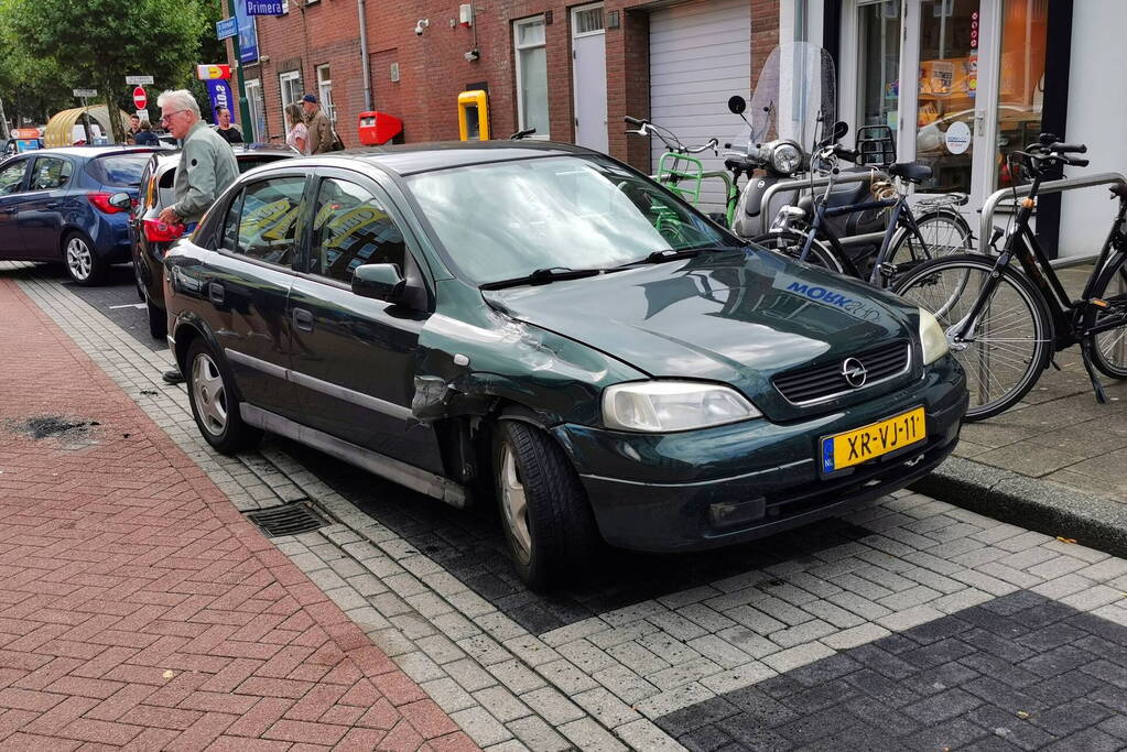 Jumbo vrachtwagen veroorzaakt schade