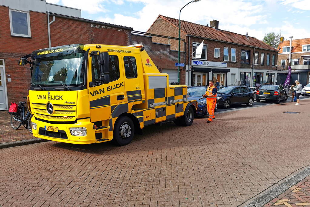 Jumbo vrachtwagen veroorzaakt schade