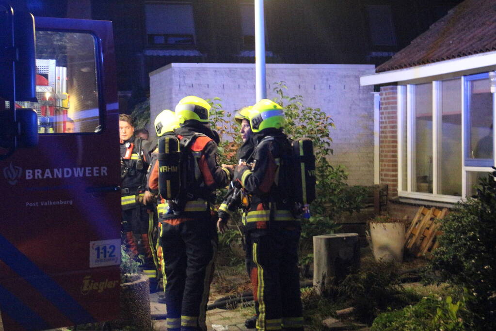 Zolderbrand snel onder controle