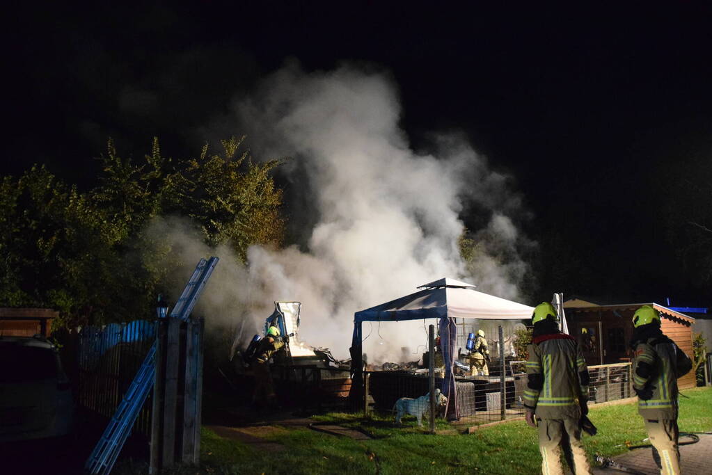 Stacaravan volledig uitgebrand op camping