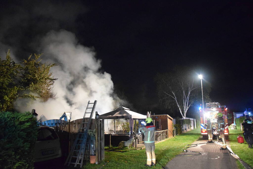 Stacaravan volledig uitgebrand op camping